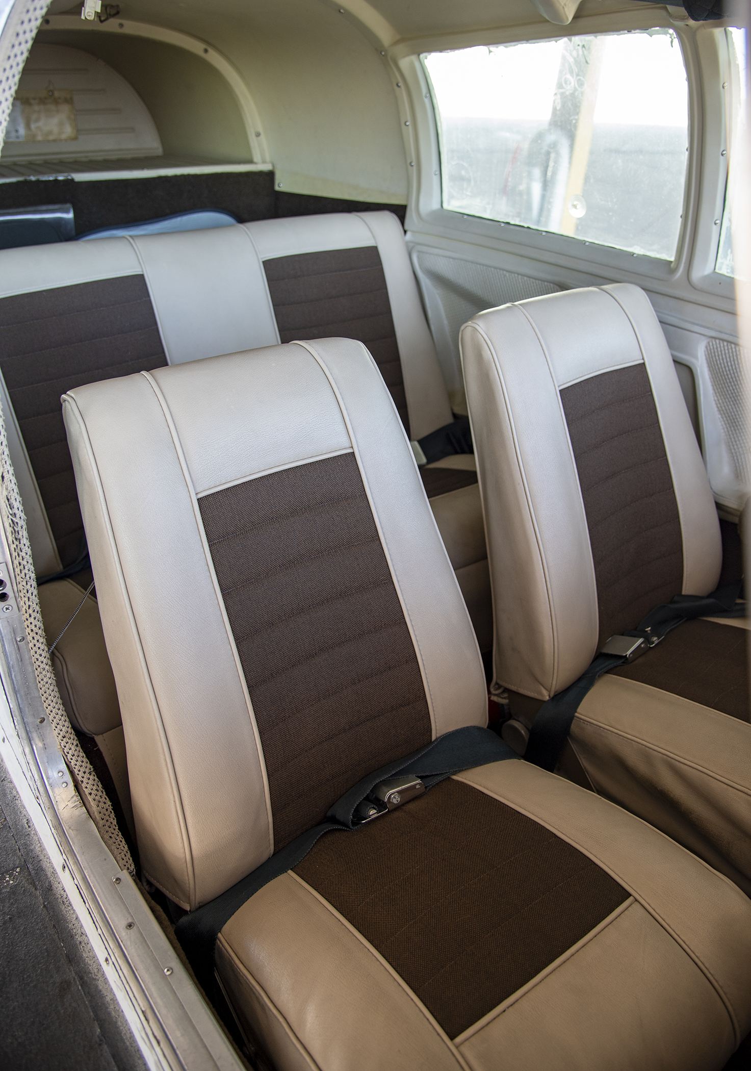 Mooney M20C Interior Seats