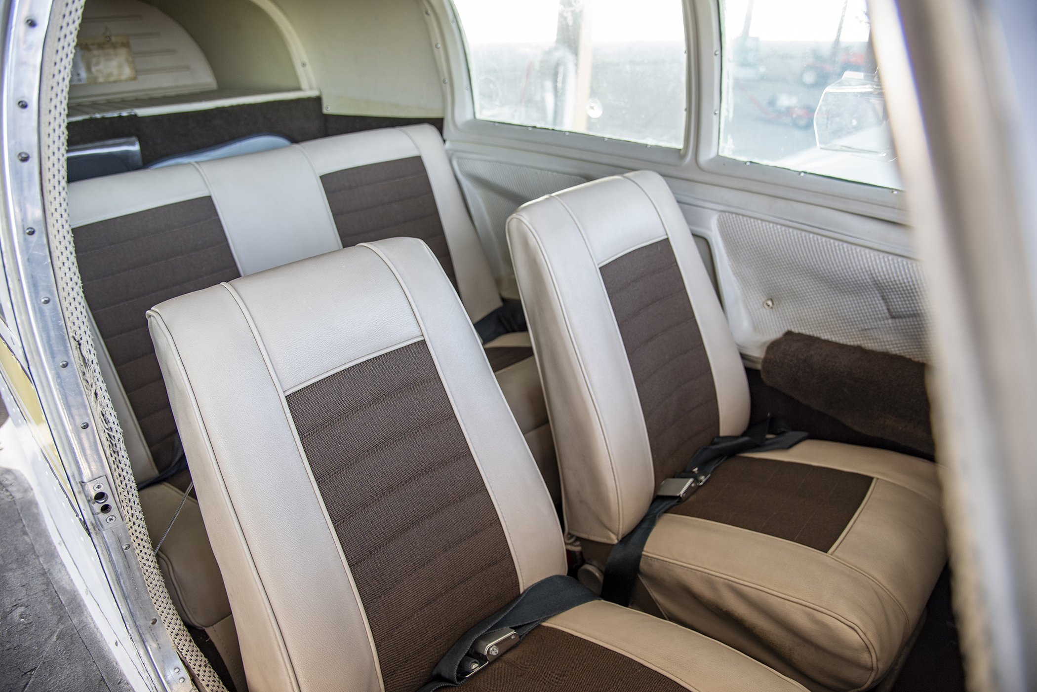 Mooney M20C Interior Seating