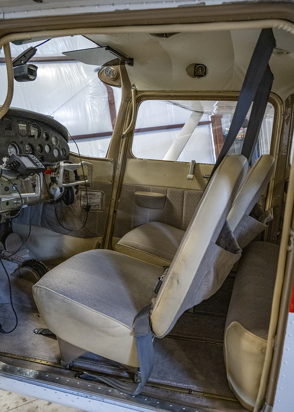 1955 Cessna 180 - Interior 3