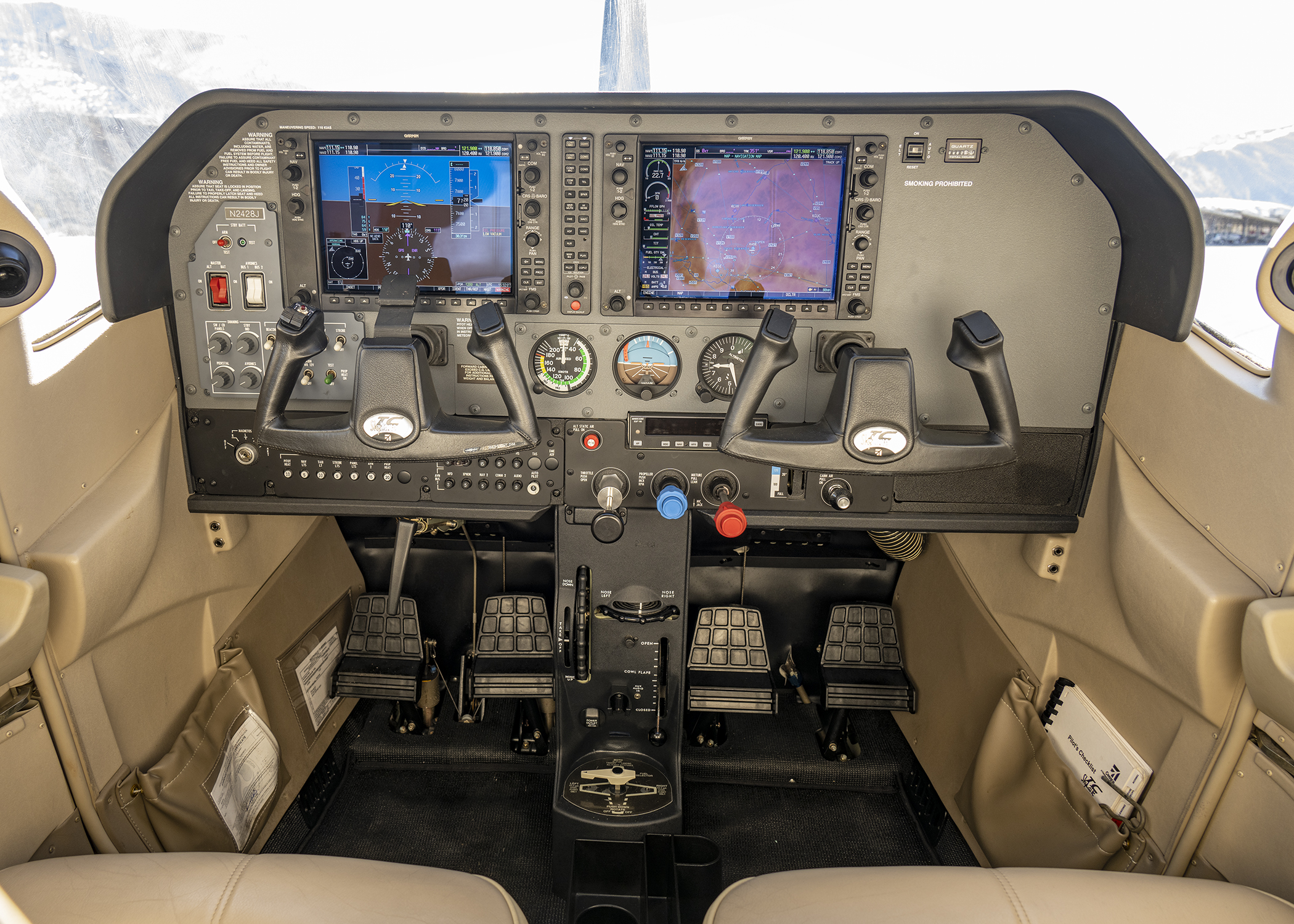2006 Cessna T182T Interior 3