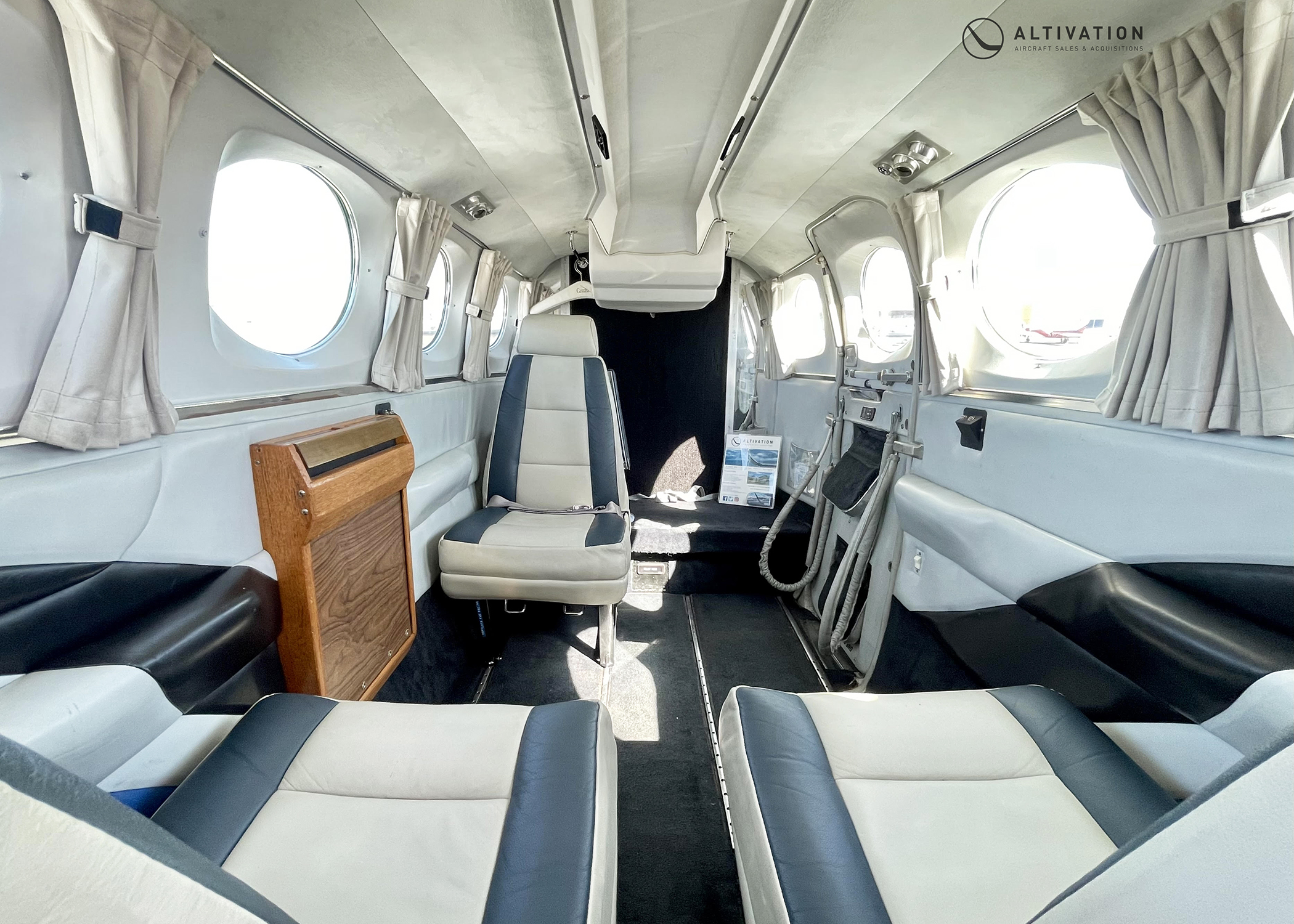 1982 Cessna 340A - Interior 3