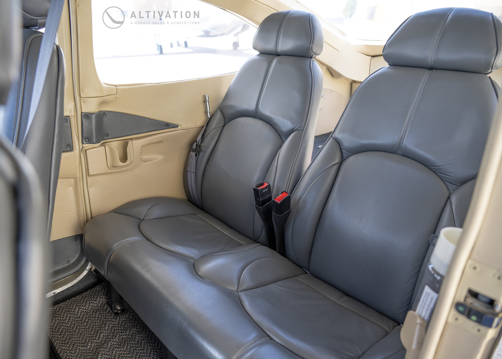 2001 Cessna T182T - Interior Rear Seats